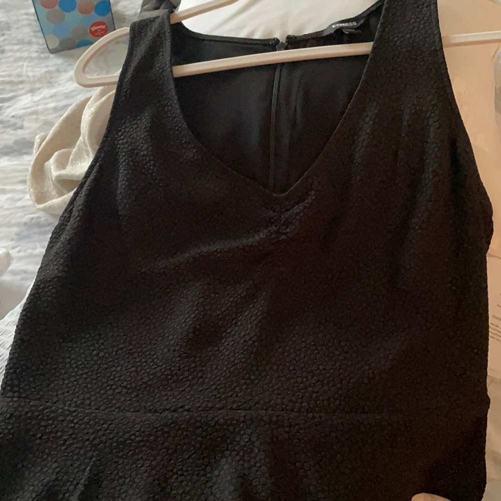 Express- black blouse